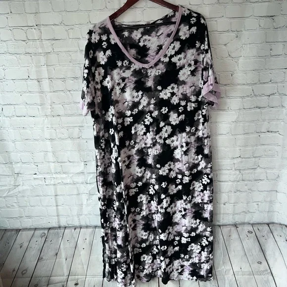 Secret Treasures Black, Purple & White floral long dress size XL - Picture 2 of 8